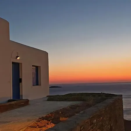 St George Village מלון דירות באטסי