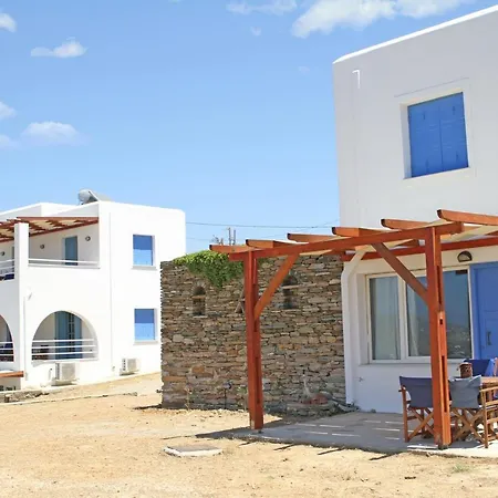 מלון דירות St George Village