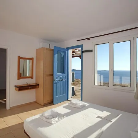 מלון דירות St George Village