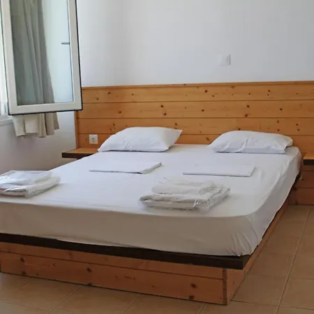 St George Village 2* Batsi (Andros)