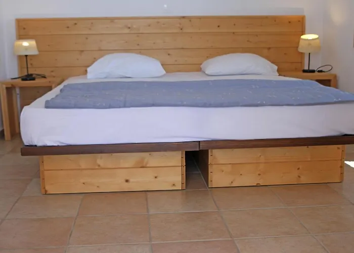 St George Village Aparthotel Batsi (Andros)