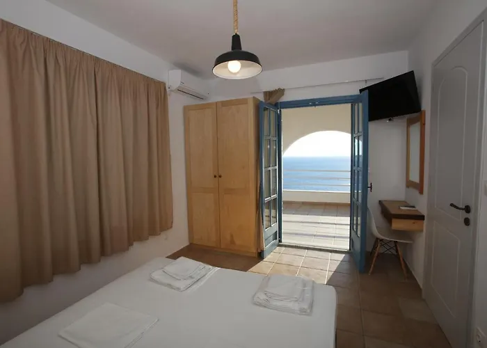 St George Village Aparthotel Batsi (Andros)